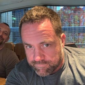 Meet your Posher, Shawn estebo